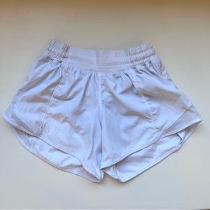 Lululemon Hotty Hot Shorts 4” White